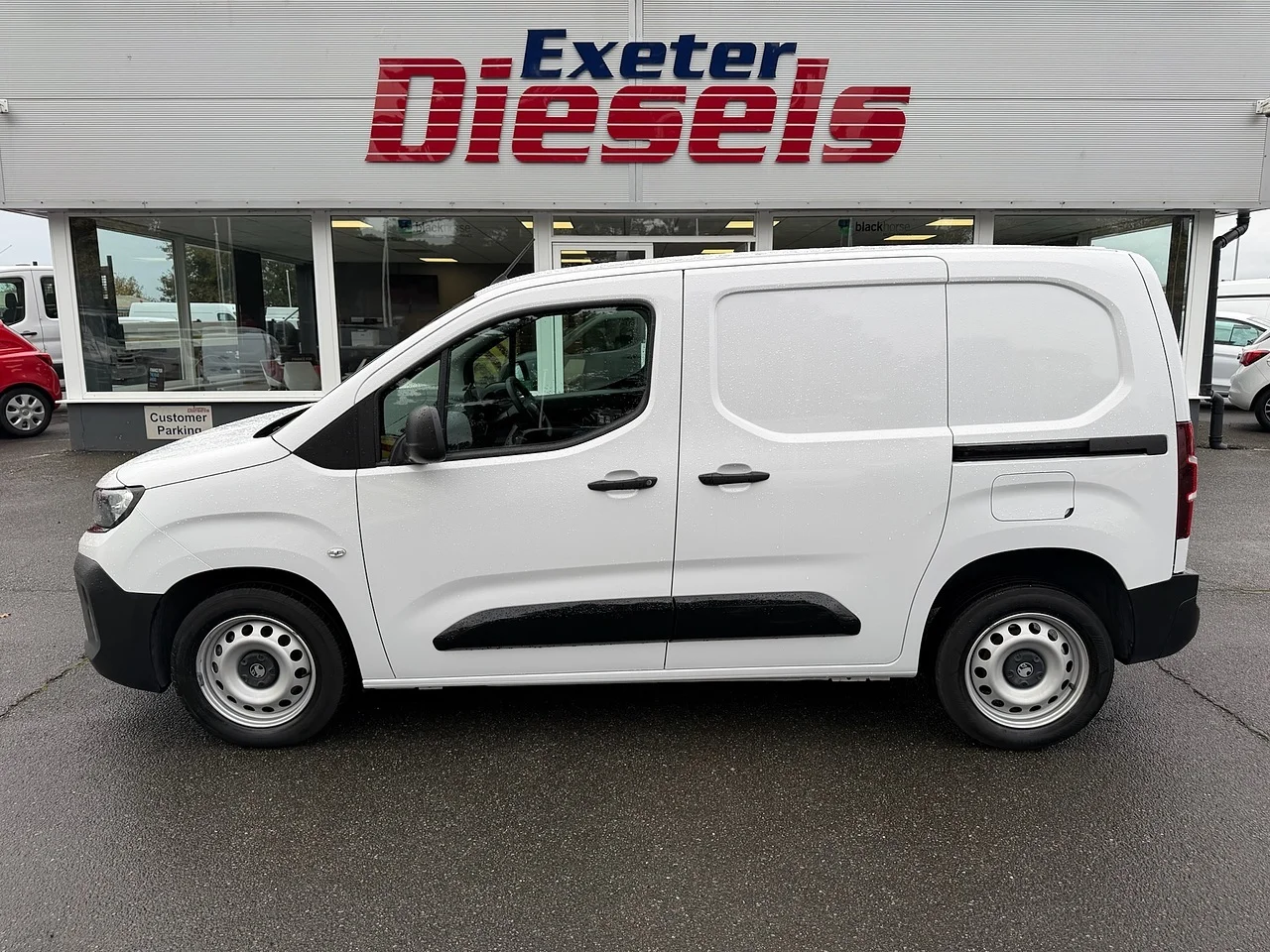 2024 Vauxhall Combo Turbo D 2300 Prime L1 - Thumbnail 15