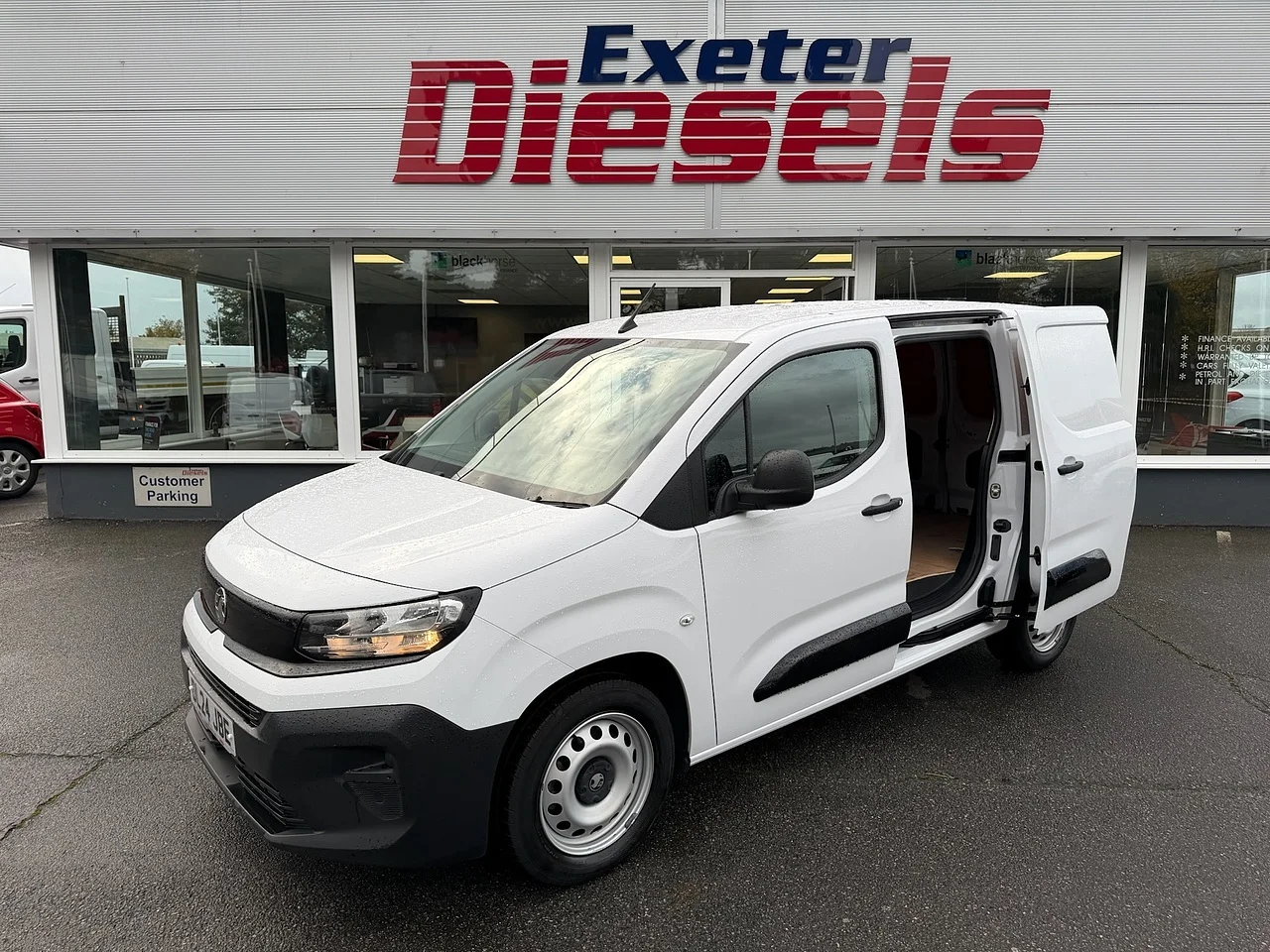 2024 Vauxhall Combo Turbo D 2300 Prime L1 - Thumbnail 2
