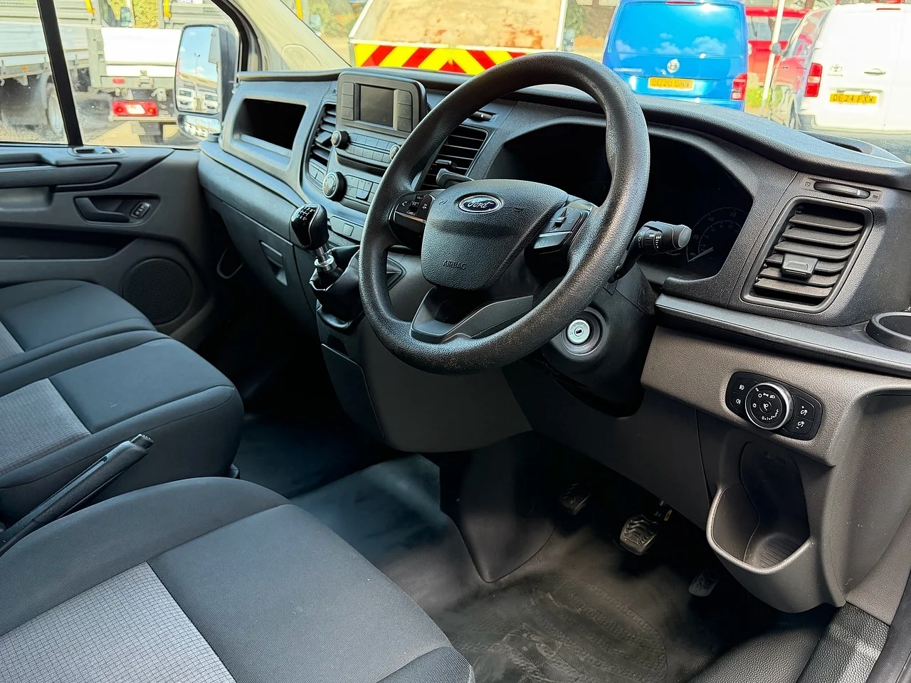 2020 Ford Transit Custom 300 EcoBlue Leader L1H2 - Thumbnail 5