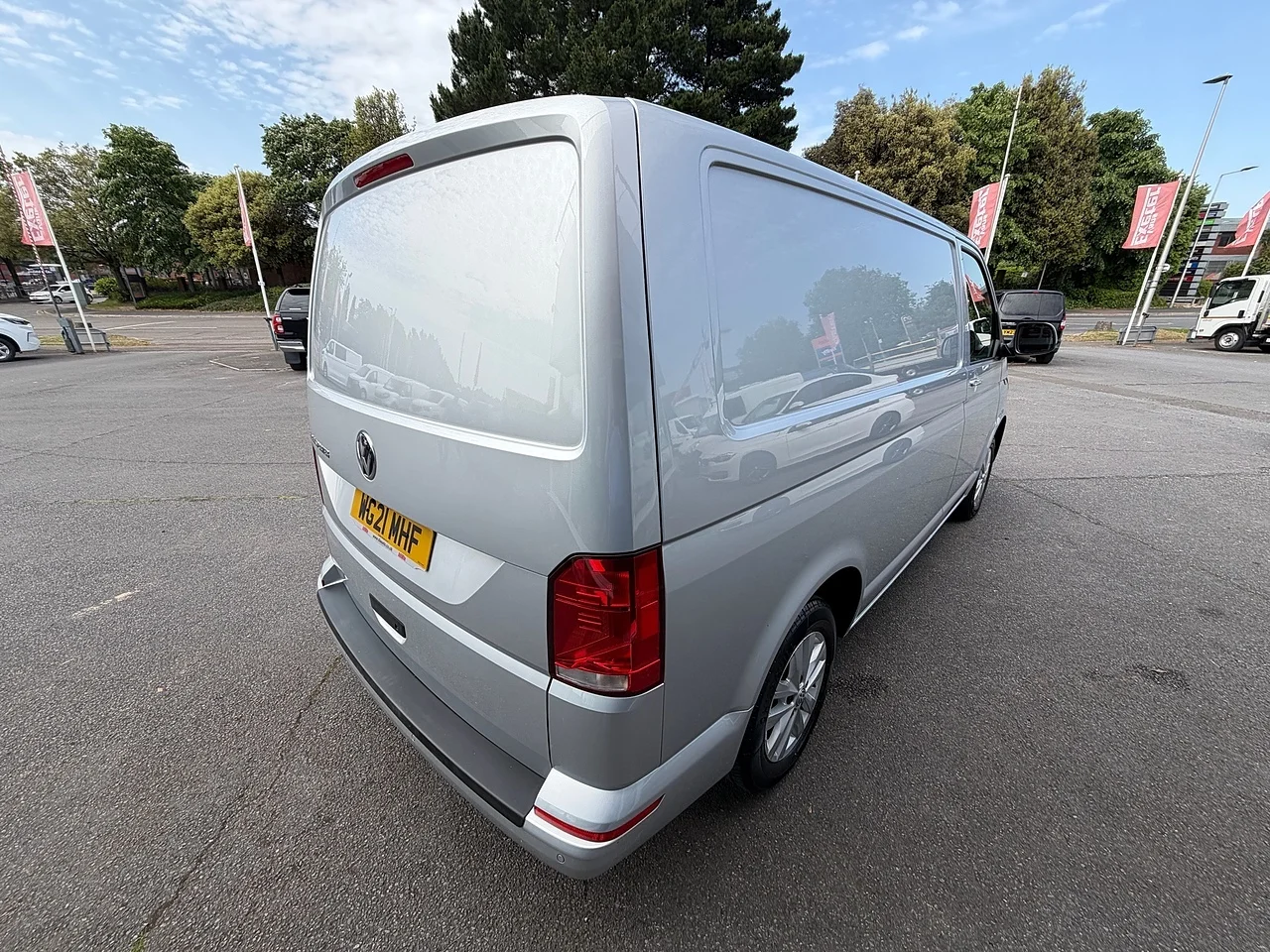 2021 Volkswagen Transporter TDI T28 Highline SWB - Thumbnail 5