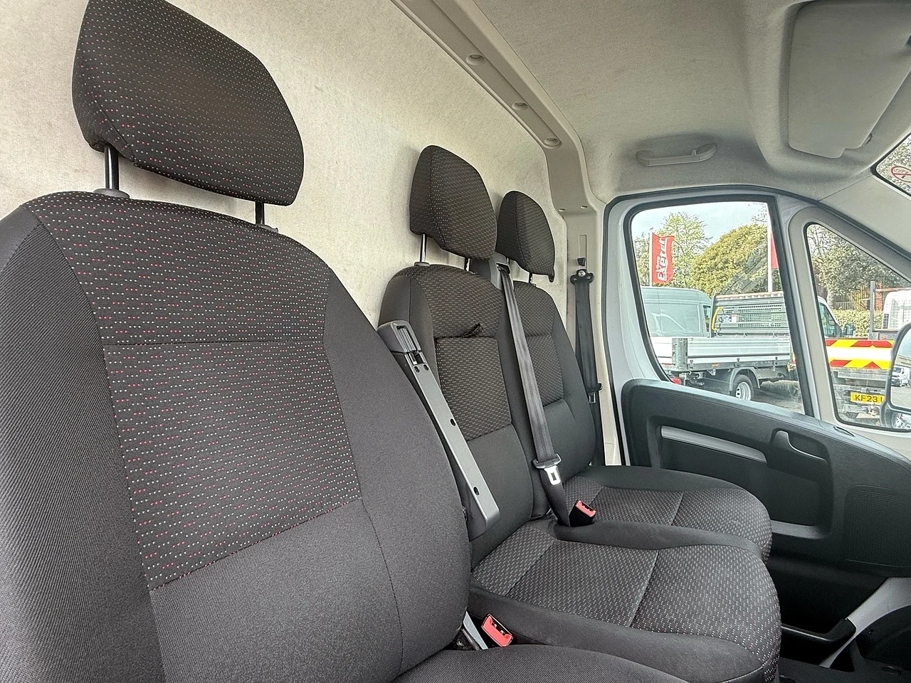 2023 Citroen Relay BlueHDi 35 Enterprise Edition - Thumbnail 11