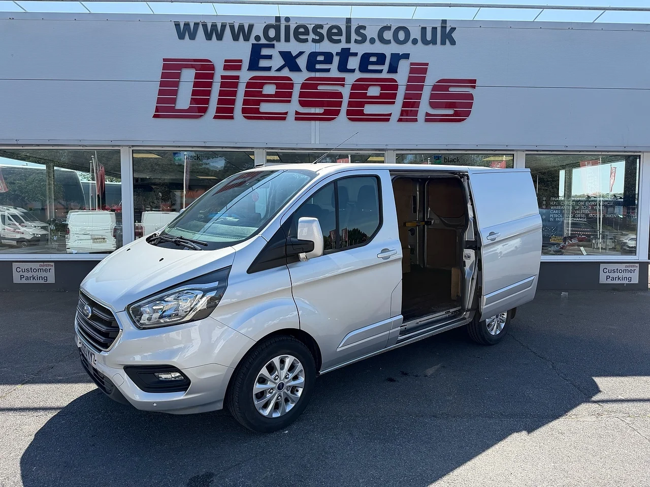 2023 Ford Transit Custom 300 EcoBlue Limited SWB - Thumbnail 2