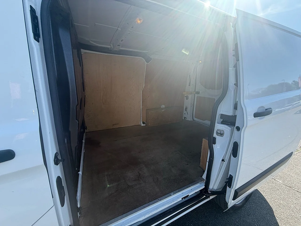 2022 Ford Transit Custom 280 EcoBlue Leader - Thumbnail 13