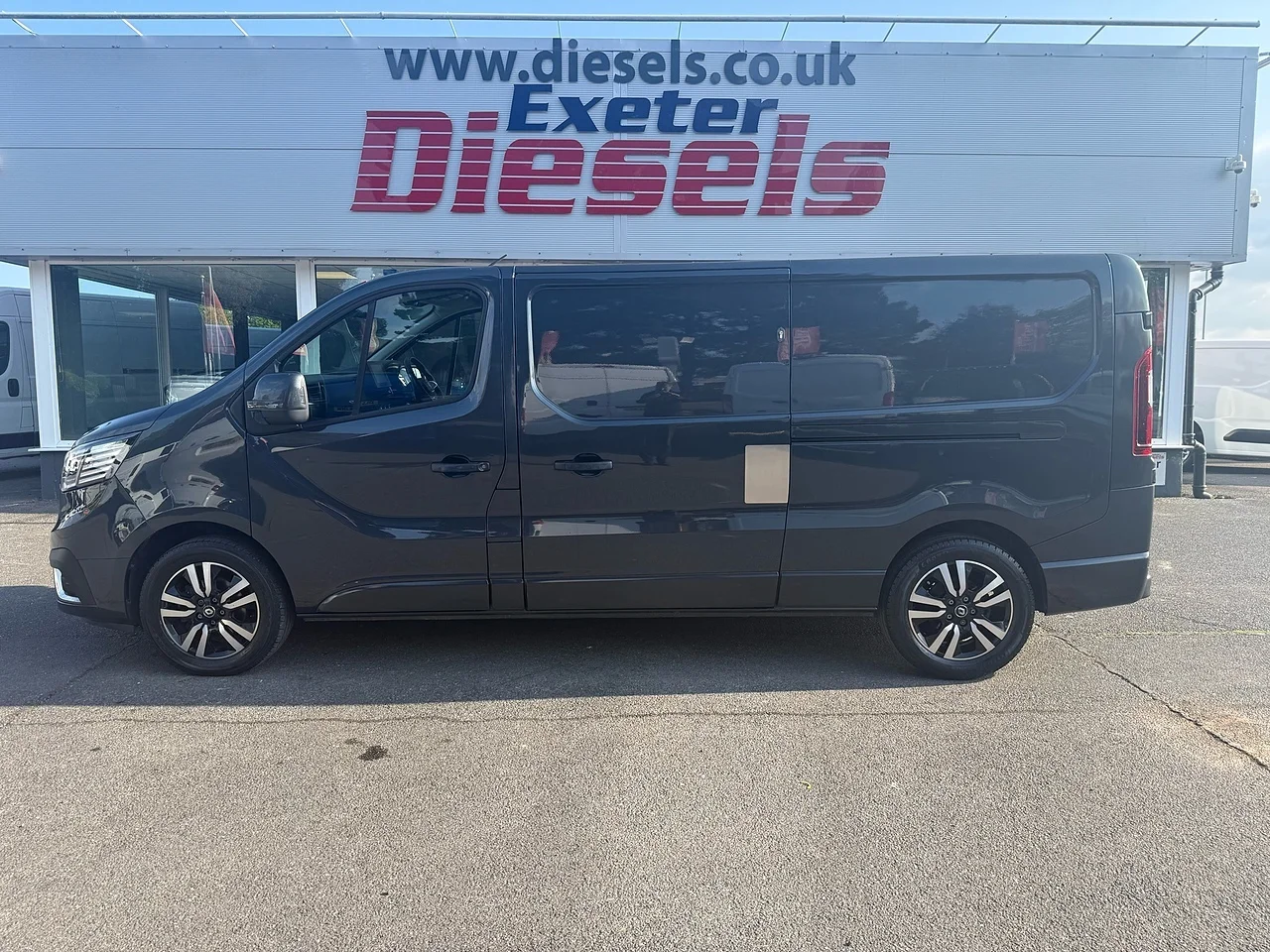 2023 Renault Trafic dCi Blue LL30 Sport+ - Thumbnail 15