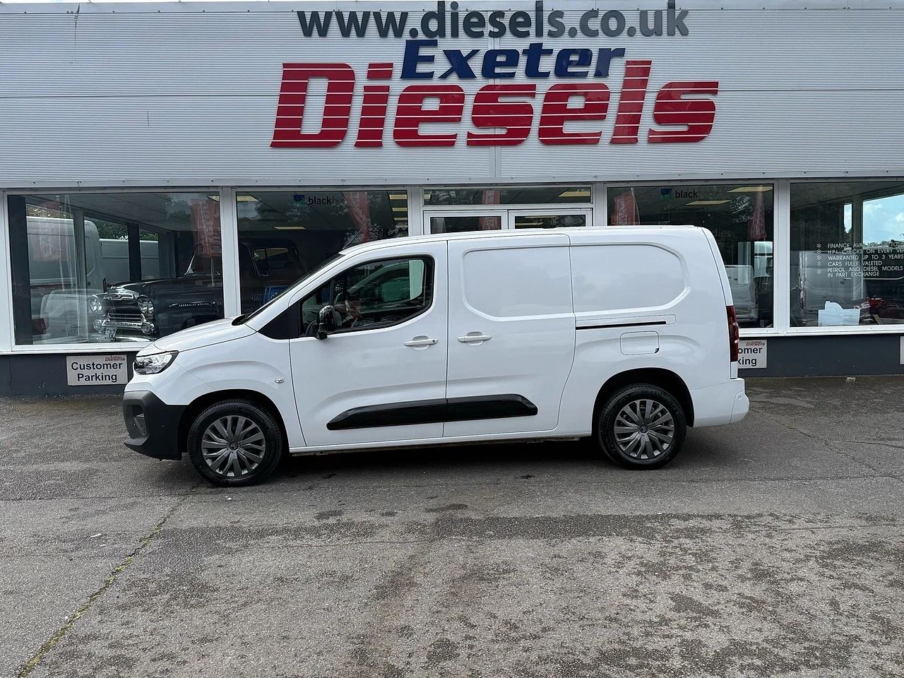 2024 Citroen Berlingo BlueHDi 950 Driver XL - Thumbnail 17