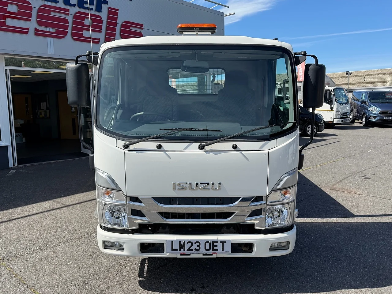 2023 Isuzu Grafter D N35 - Thumbnail 2