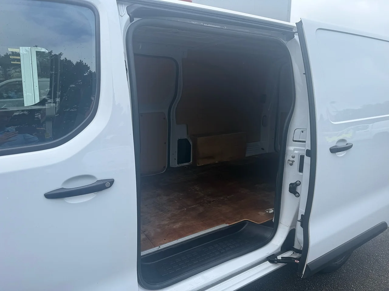 2024 Vauxhall Vivaro Turbo D Prime XL - Thumbnail 13