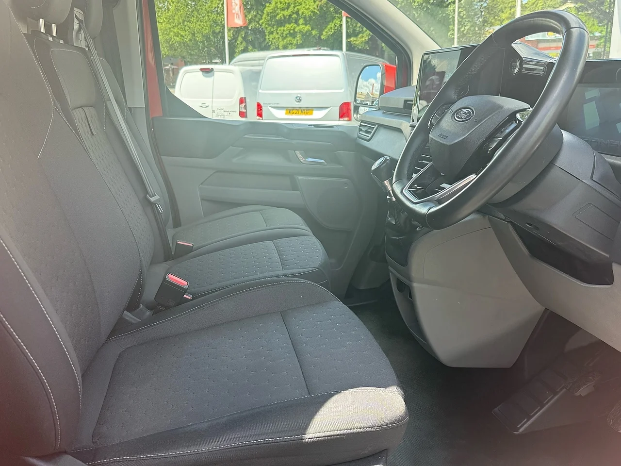 2024 Ford Transit Custom 320 EcoBlue Limited L1H1 - Thumbnail 5