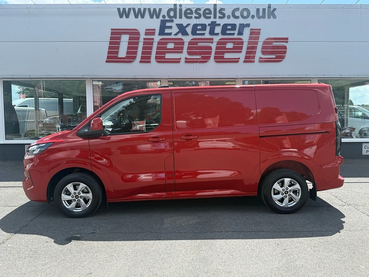 2024 Ford Transit Custom 320 EcoBlue Limited L1H1 - Thumbnail 13