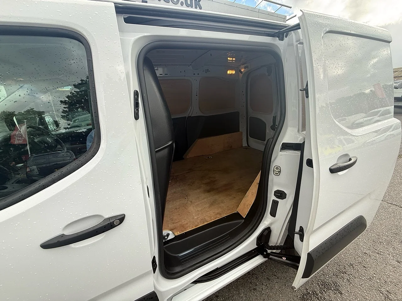 2023 Citroen Berlingo BlueHDi 1000 Enterprise Edition M - Thumbnail 14