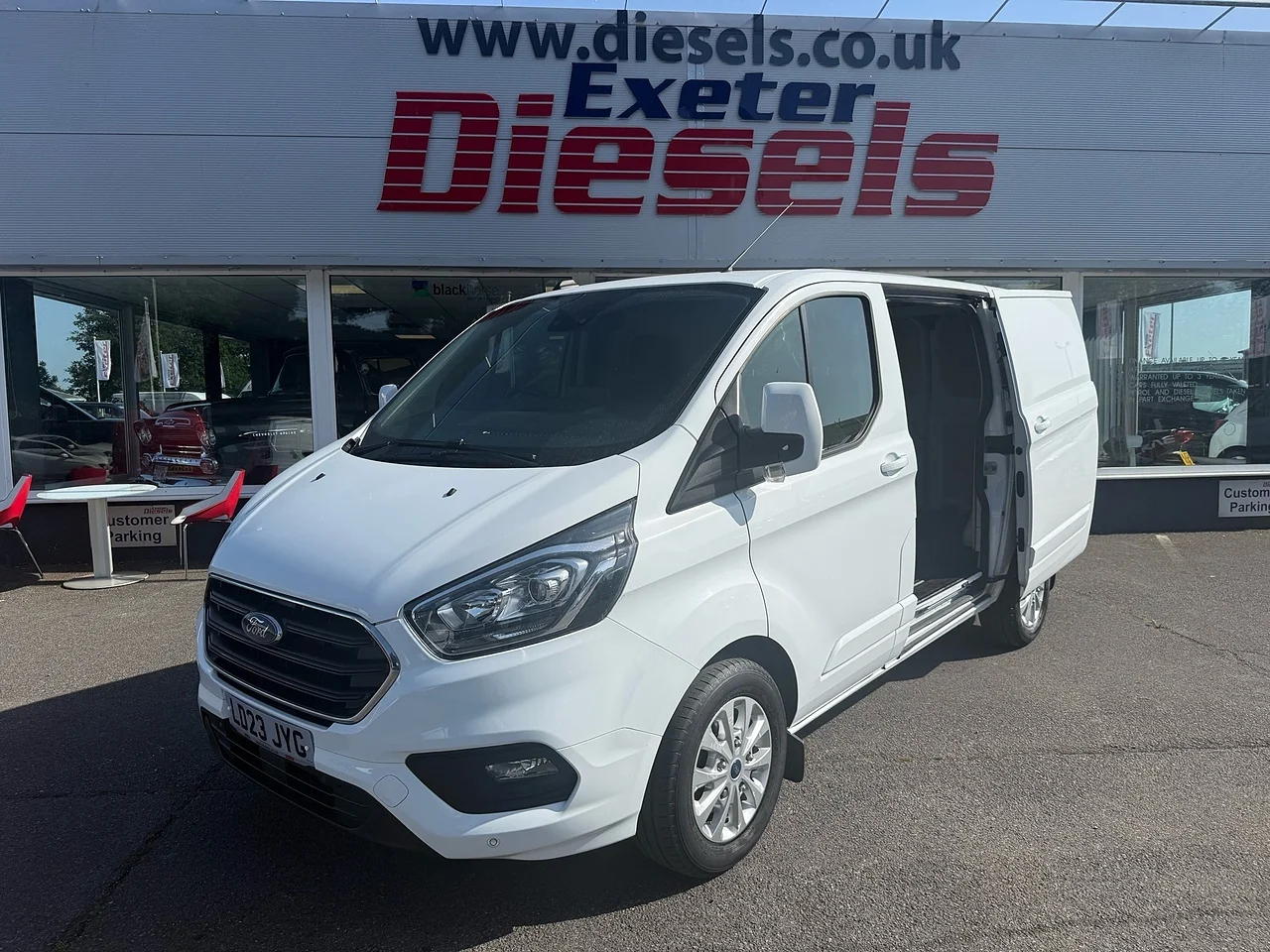 2023 Ford Transit Custom 300 EcoBlue Limited - Thumbnail 2