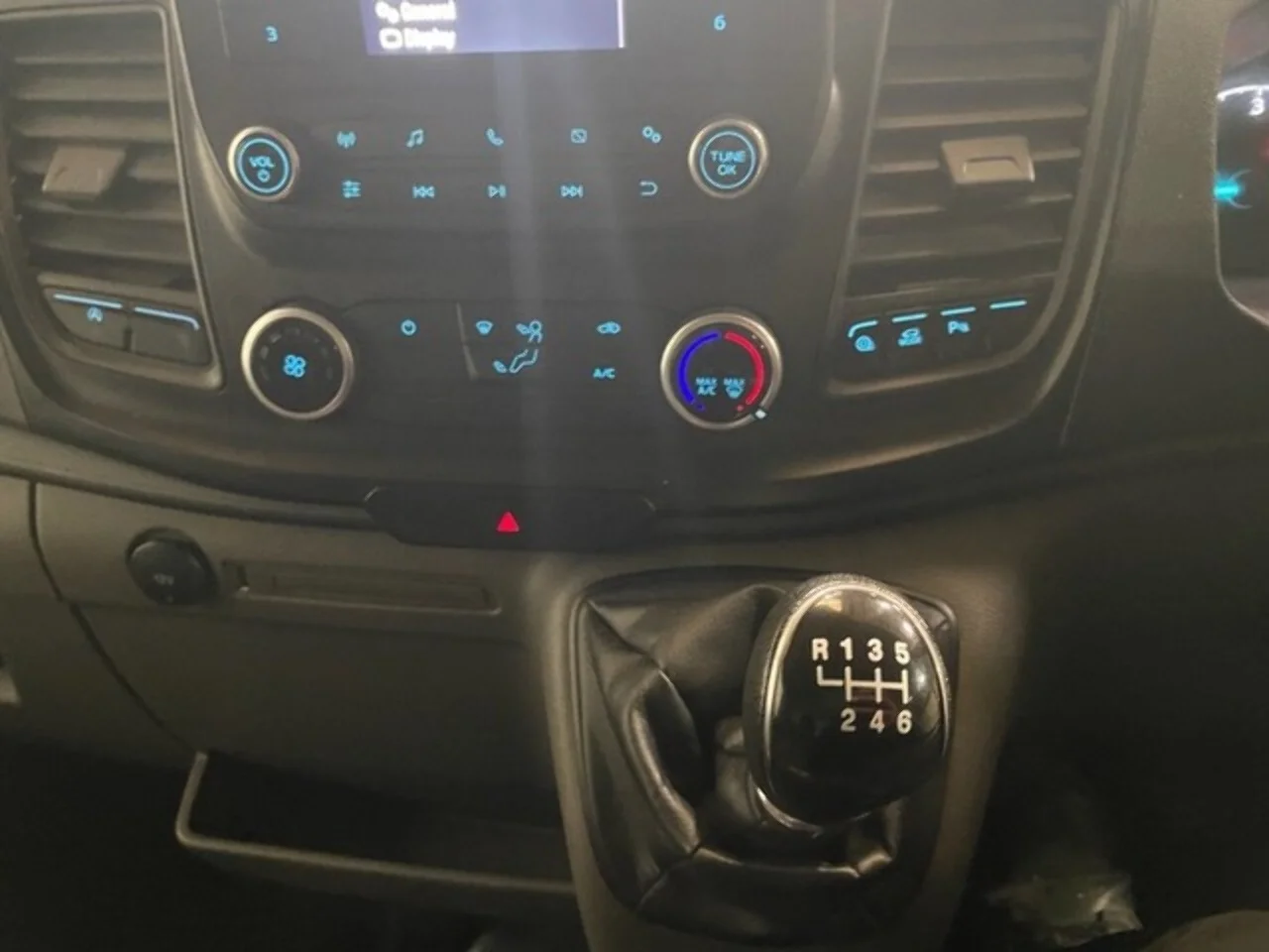 2022 Ford Transit 350 EcoBlue Leader L4H3 - Thumbnail 10