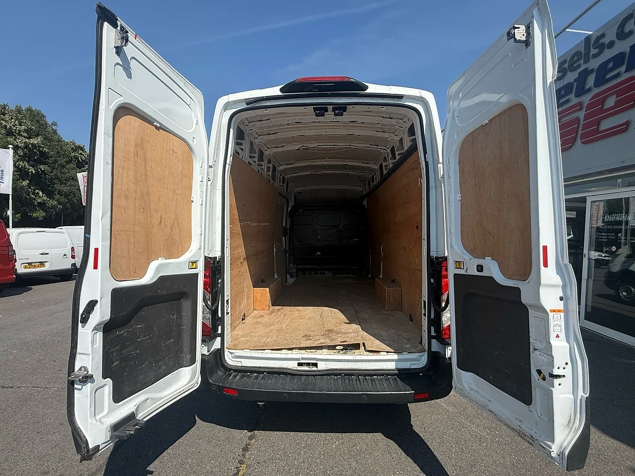 2022 Ford Transit 350 EcoBlue Leader L4H3 - Thumbnail 18
