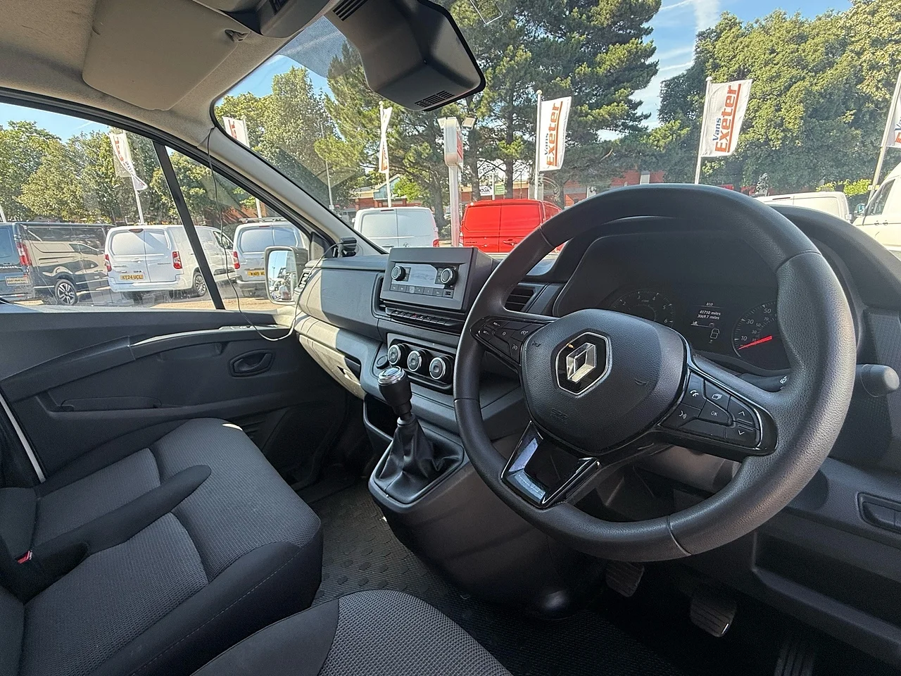 2023 Renault Trafic dCi Blue SL28 Business - Thumbnail 6