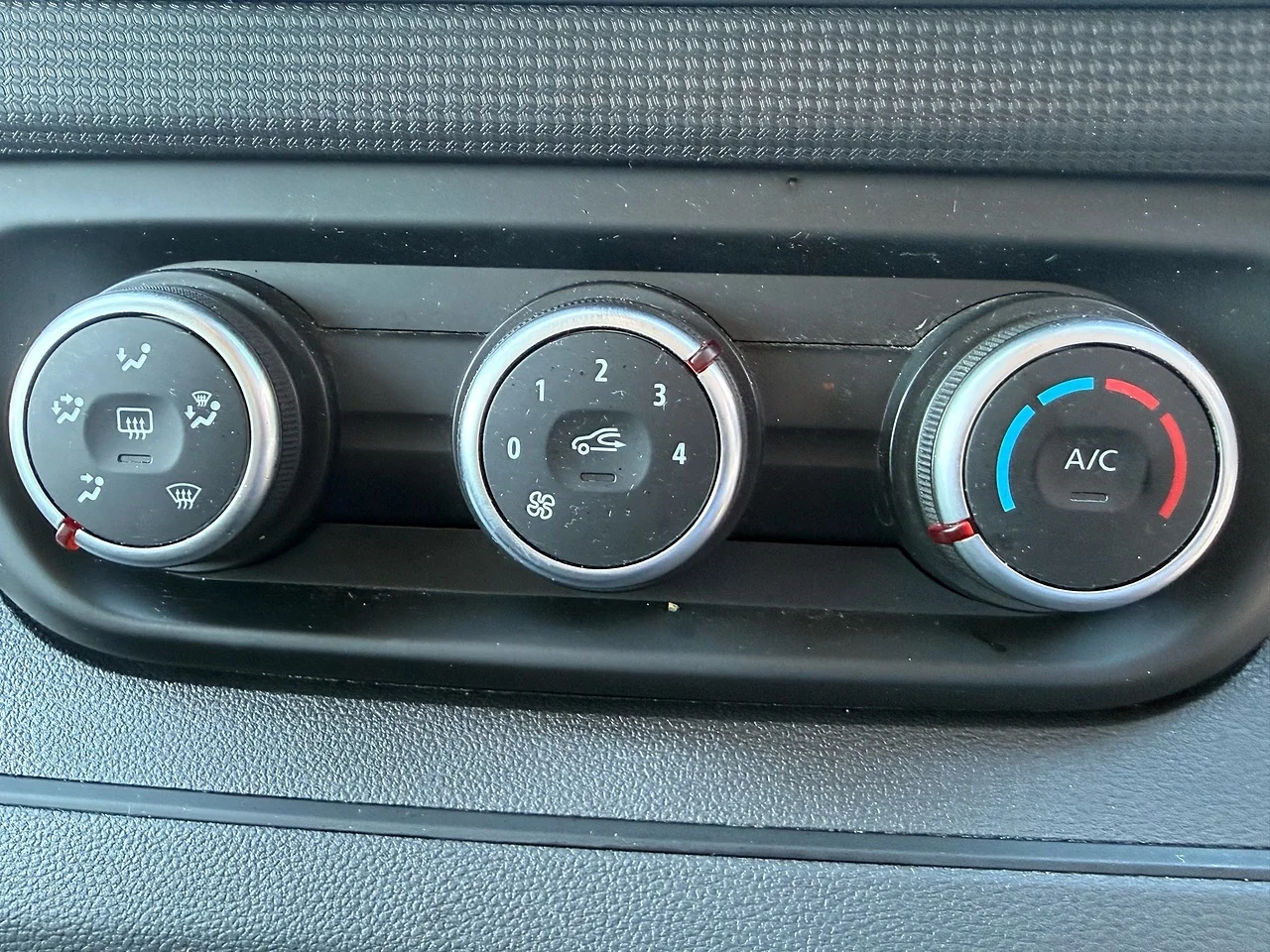 2023 Renault Trafic dCi Blue SL28 Business - Thumbnail 8