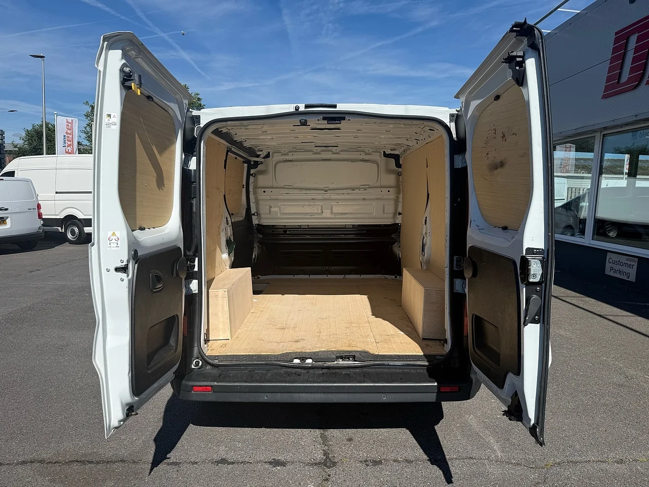 2023 Renault Trafic dCi Blue SL28 Business - Thumbnail 11