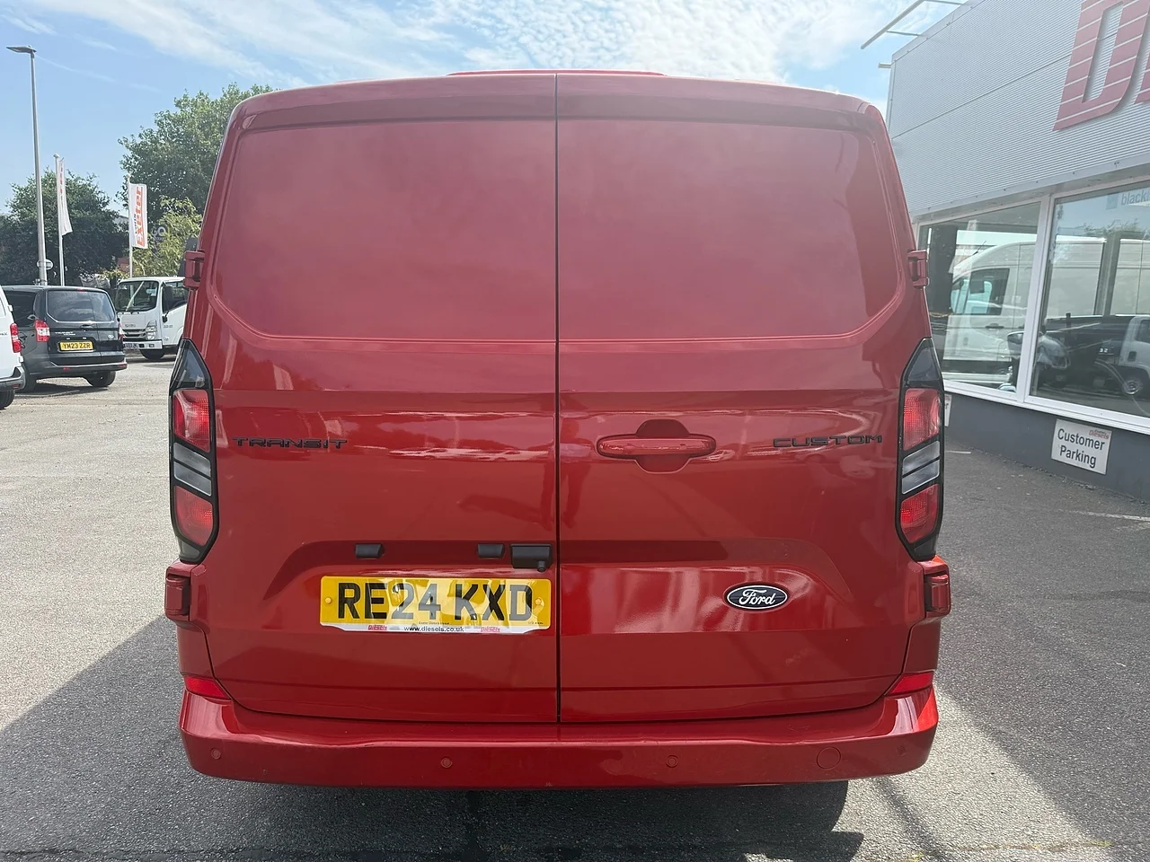 2024 Ford Transit Custom 320 EcoBlue Limited - Thumbnail 22