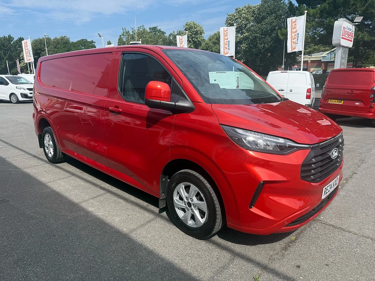2024 Ford Transit Custom 320 EcoBlue Limited - Thumbnail 23