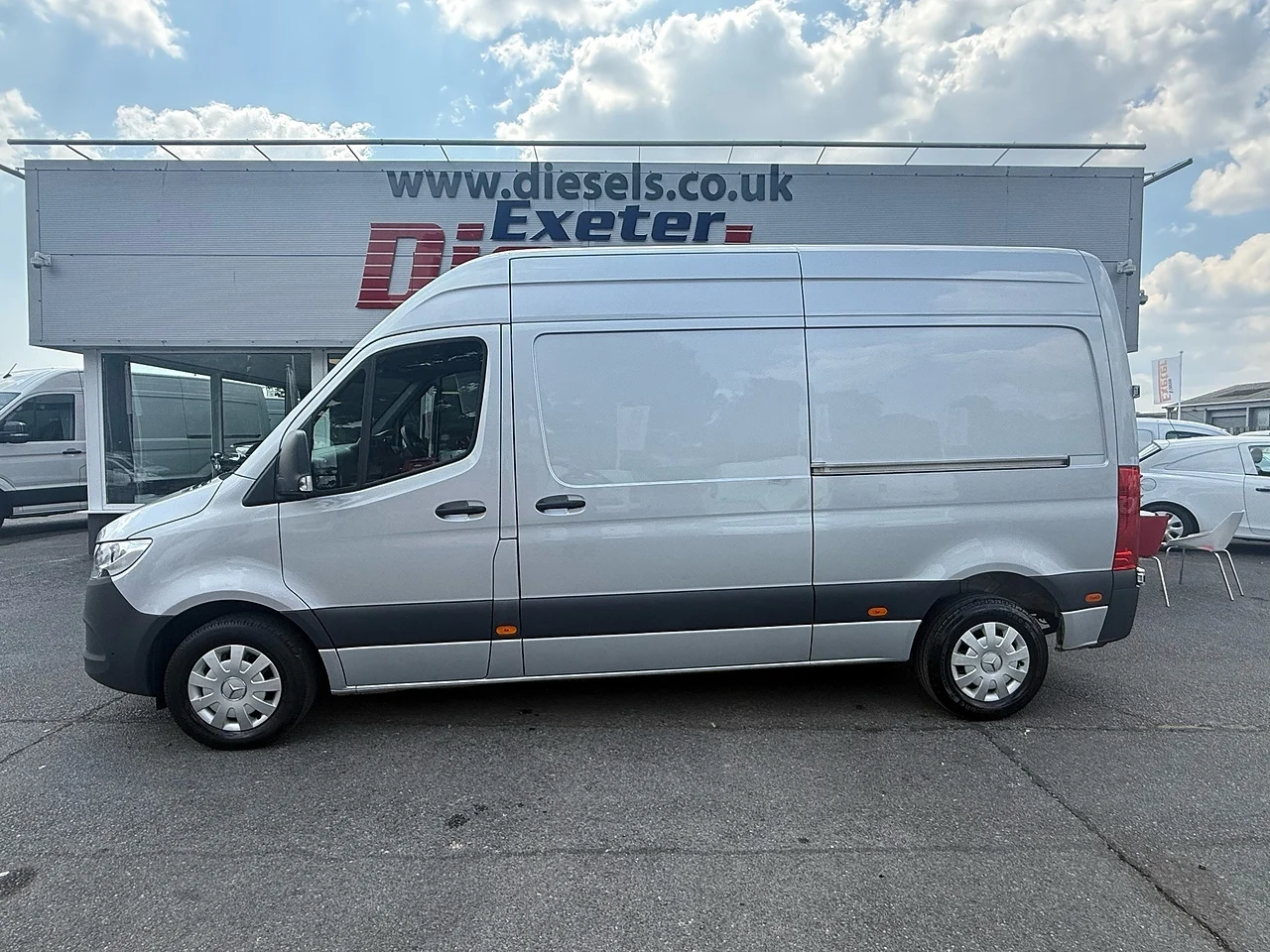 2023 Mercedes-Benz Sprinter 315 CDI Premium L2H2 - Thumbnail 13