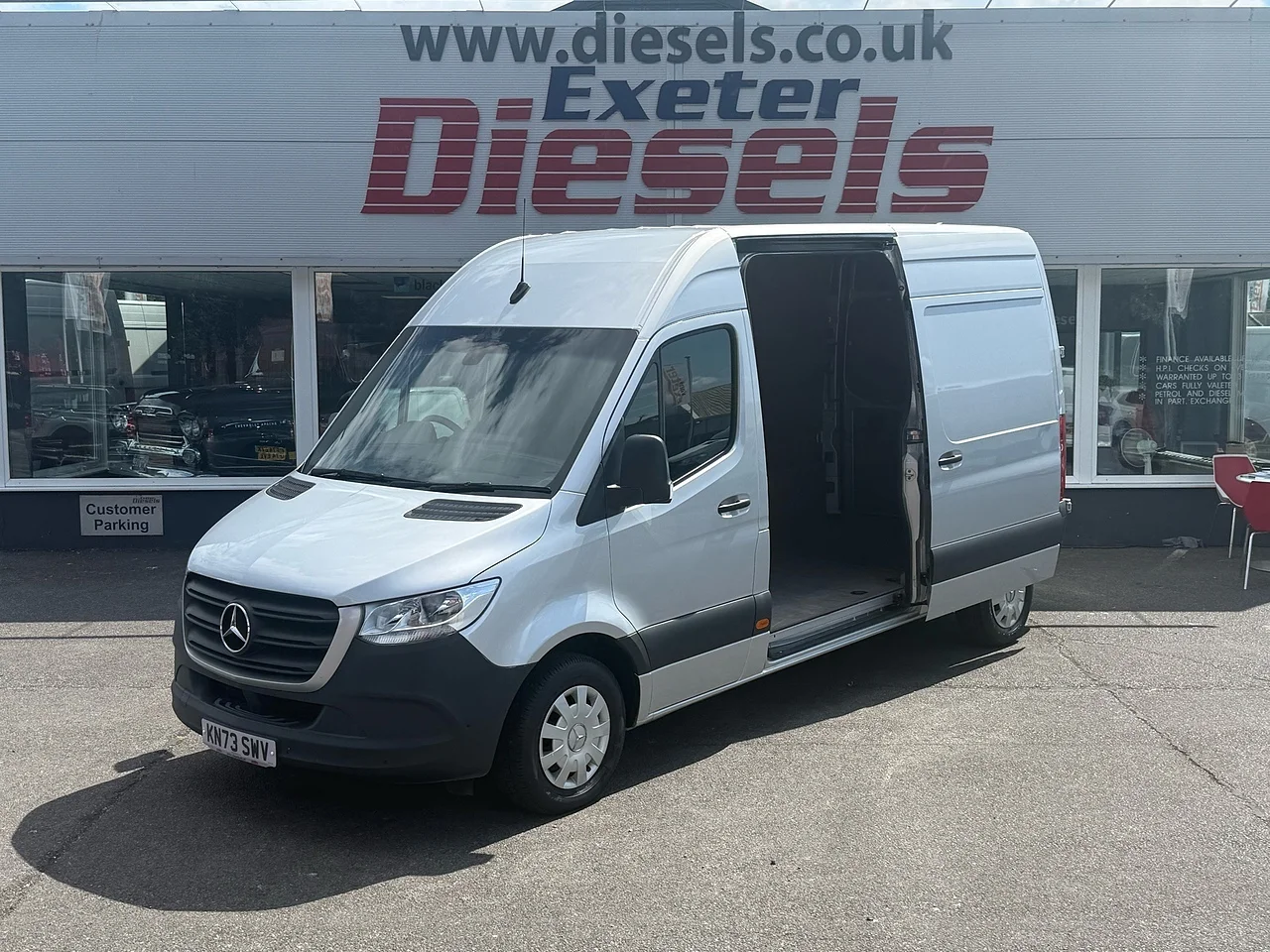 2023 Mercedes-Benz Sprinter 315 CDI Premium L2H2 - Thumbnail 2