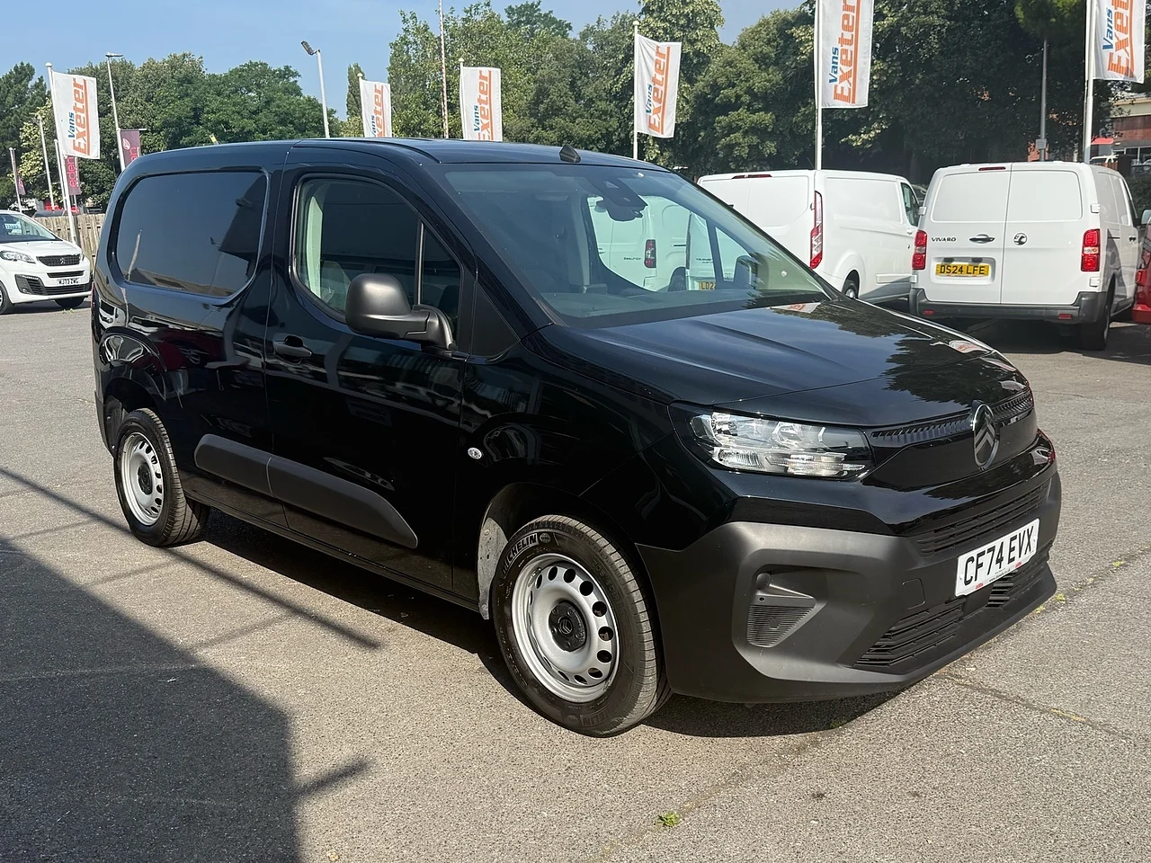 2025 Citroen Berlingo BlueHDi 1000 Enterprise M - Thumbnail 19