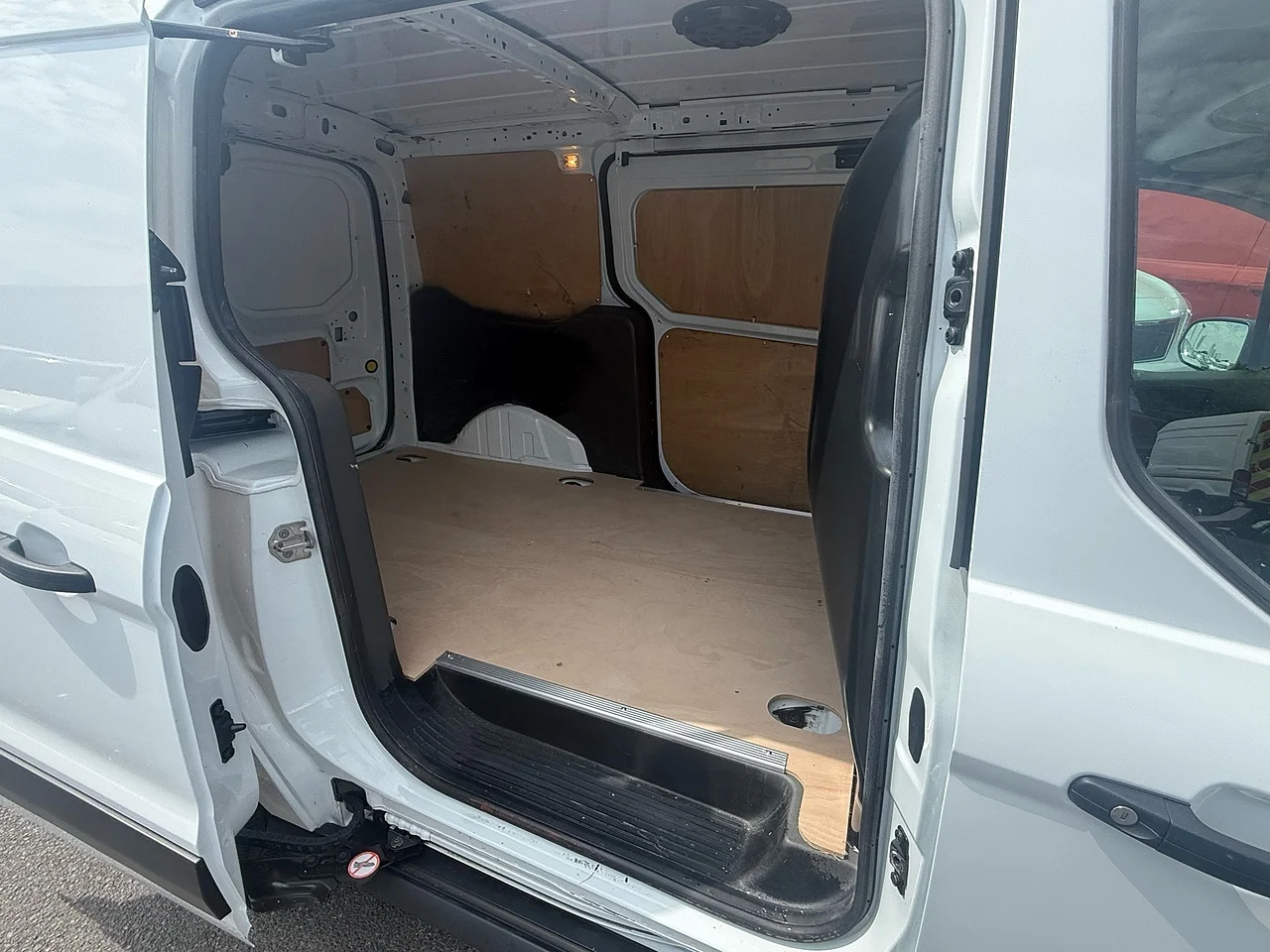 2023 Ford Transit Connect 230 EcoBlue Leader - Thumbnail 15