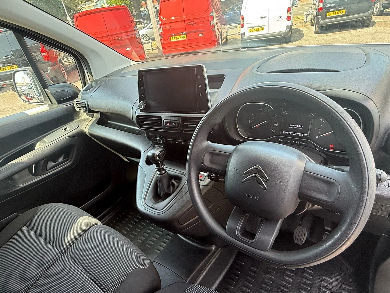 2023 Citroen Berlingo BlueHDi 650 Enterprise Edition M - Thumbnail 5