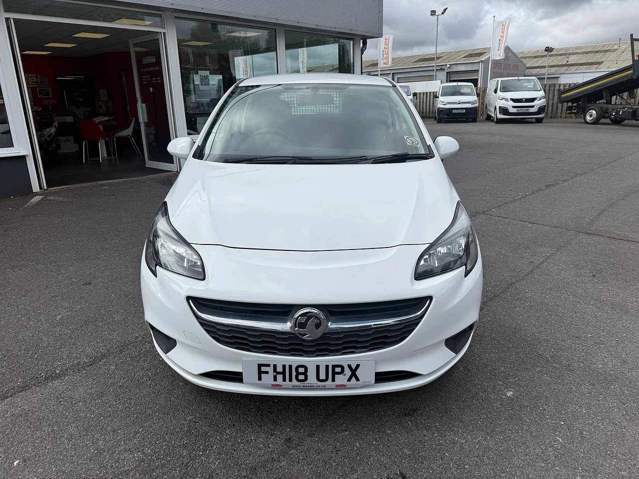 2018 Vauxhall Corsa Van CDTi ecoFLEX - Thumbnail 2