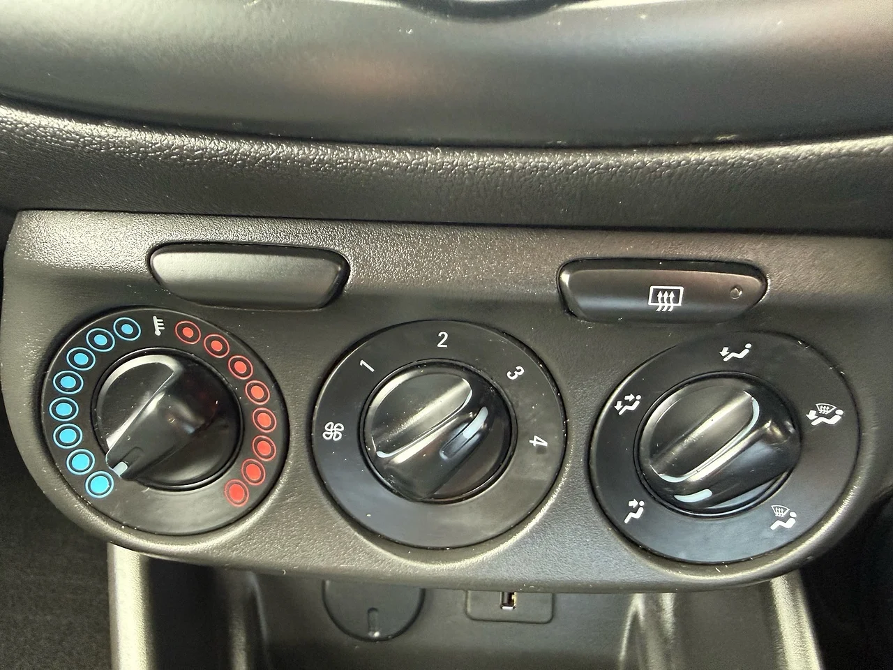 2018 Vauxhall Corsa Van CDTi ecoFLEX - Thumbnail 6