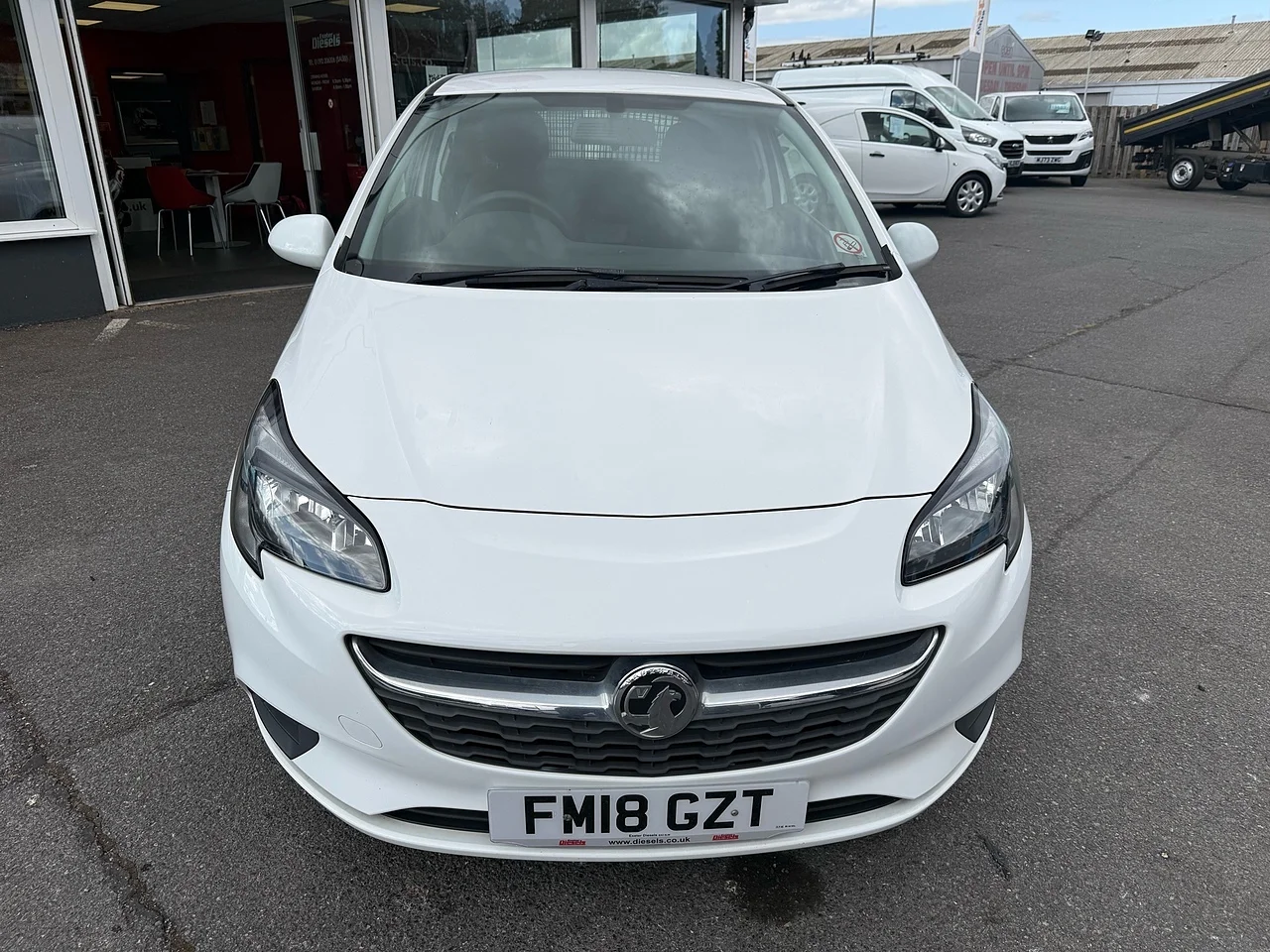 2018 Vauxhall Corsa Van CDTi ecoFLEX - Thumbnail 2