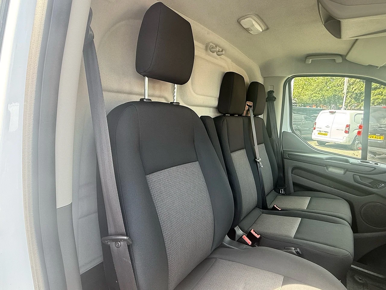 2022 Ford Transit Custom 280 EcoBlue Leader - Thumbnail 4