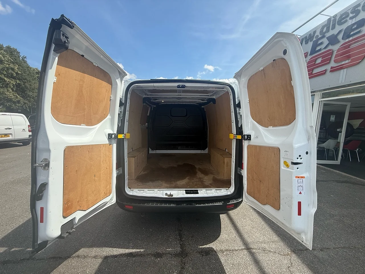 2022 Ford Transit Custom 280 EcoBlue Leader - Thumbnail 11