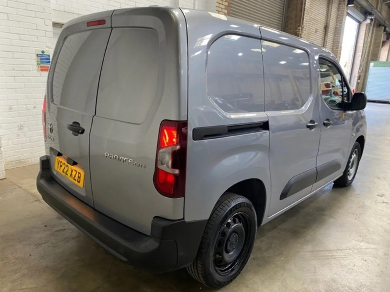 2022 Toyota PROACE CITY BlueHDi Active L1 Twin Side Doors - Thumbnail 6