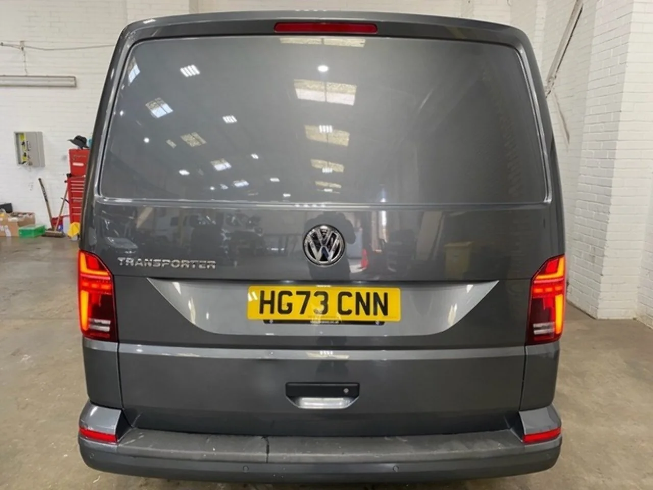 2023 Volkswagen Transporter TDI T28 Highline SWB - Thumbnail 11