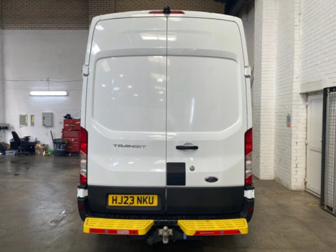 2023 Ford Transit 350 EcoBlue Leader RWD - Thumbnail 10
