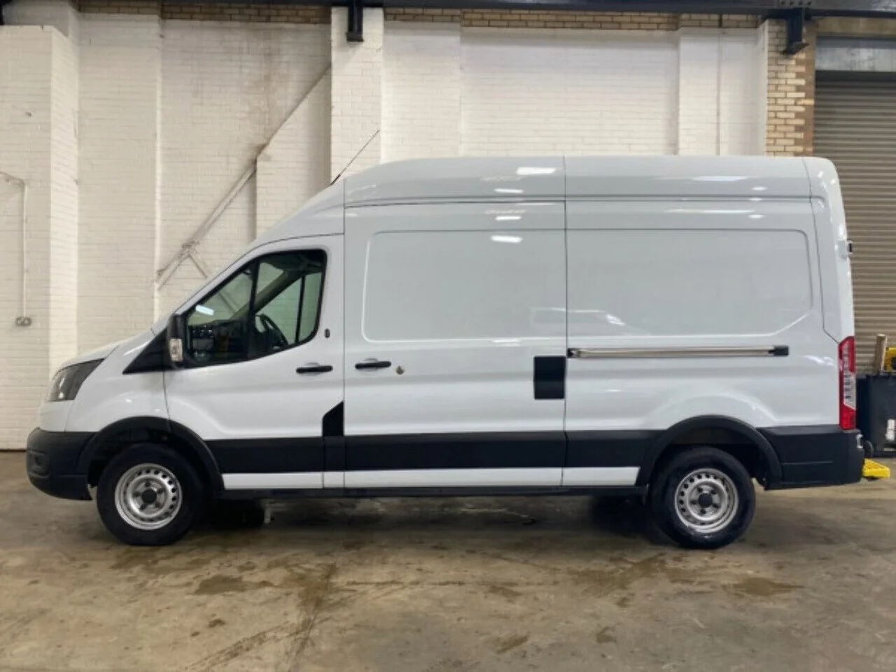 2023 Ford Transit 350 EcoBlue Leader RWD - Thumbnail 5