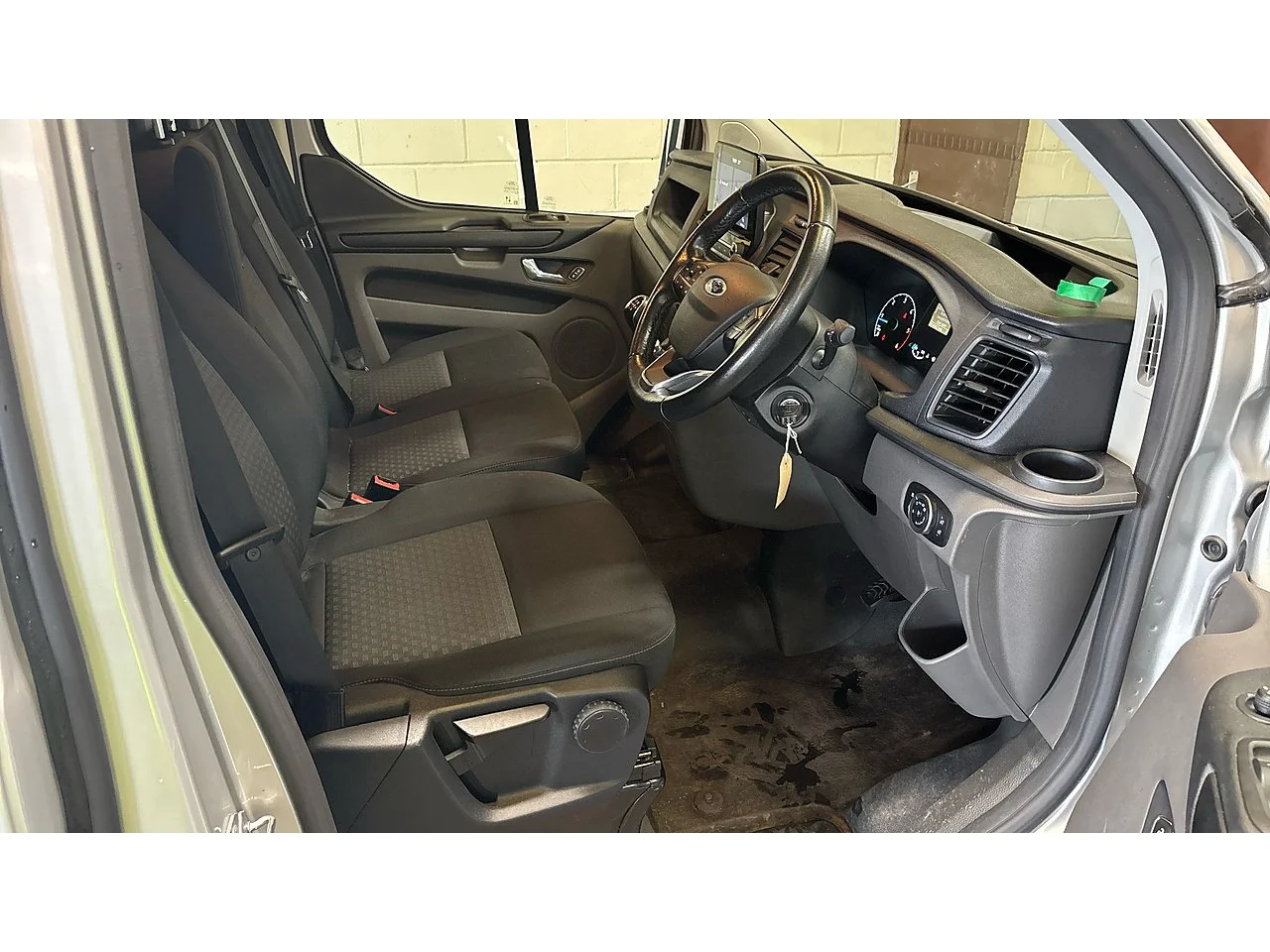 2022 Ford Transit Custom 320 EcoBlue Trend - Thumbnail 6