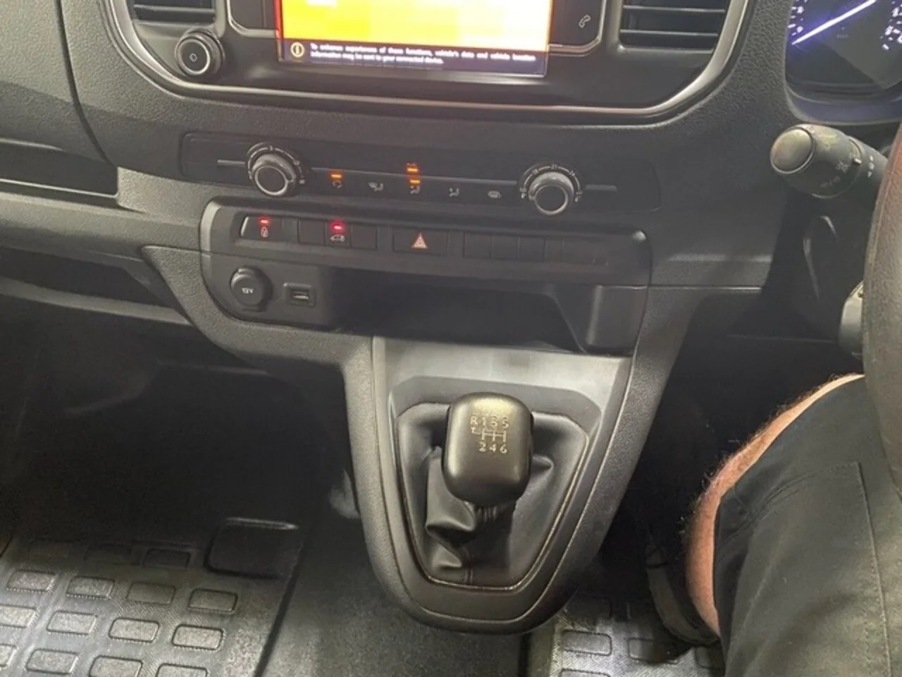 2024 Citroen Dispatch BlueHDi 1400 Enterprise Edition XL - Thumbnail 4