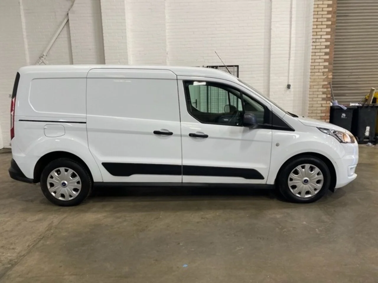 2023 Ford Transit Connect 240 EcoBlue Trend Crew Cab - Thumbnail 2