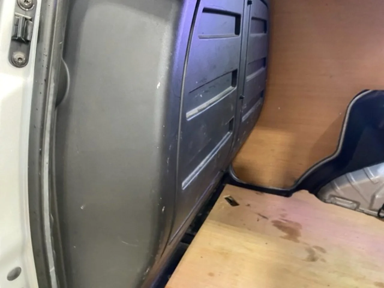 2023 Ford Transit Courier TDCi Trend - Thumbnail 9