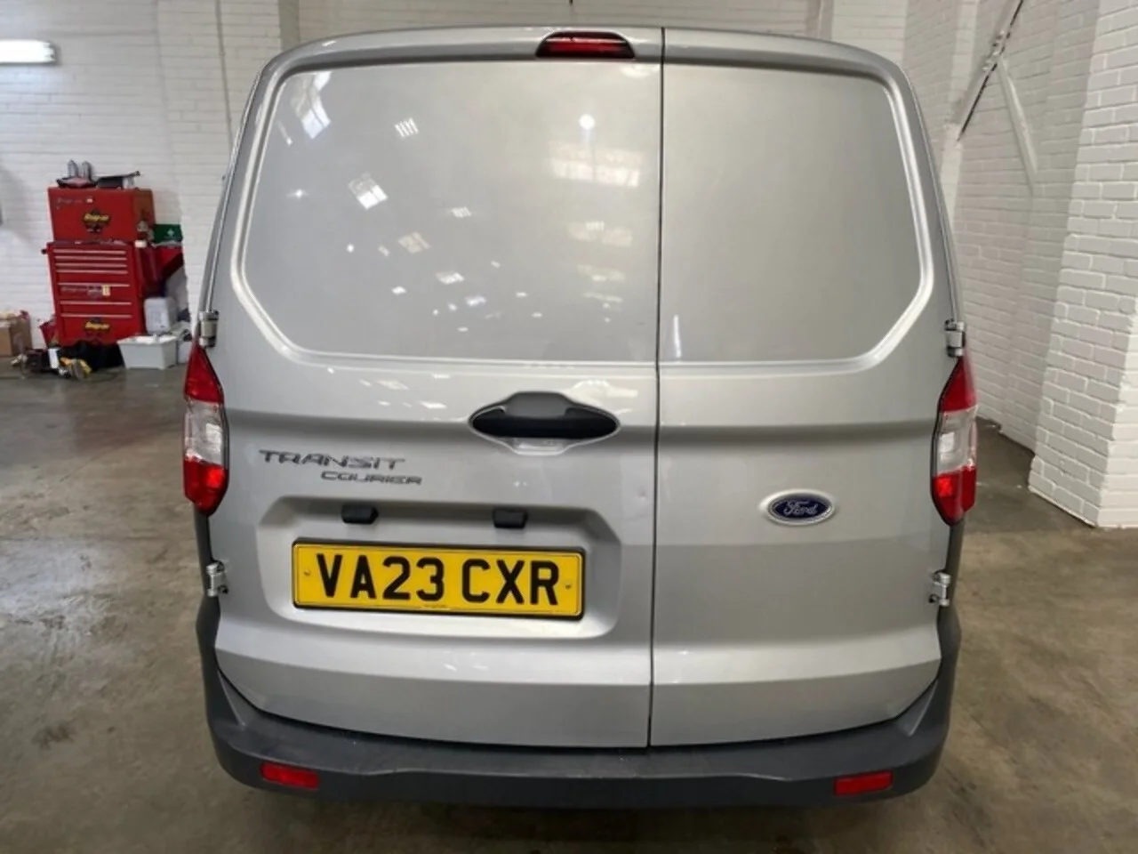 2023 Ford Transit Courier TDCi Trend - Thumbnail 13