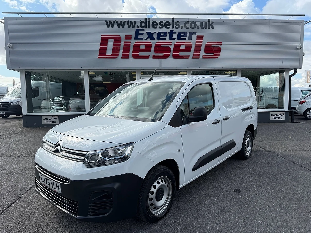 2023 Citroen Berlingo BlueHDi 950 Enterprise Edition XL - Image 1