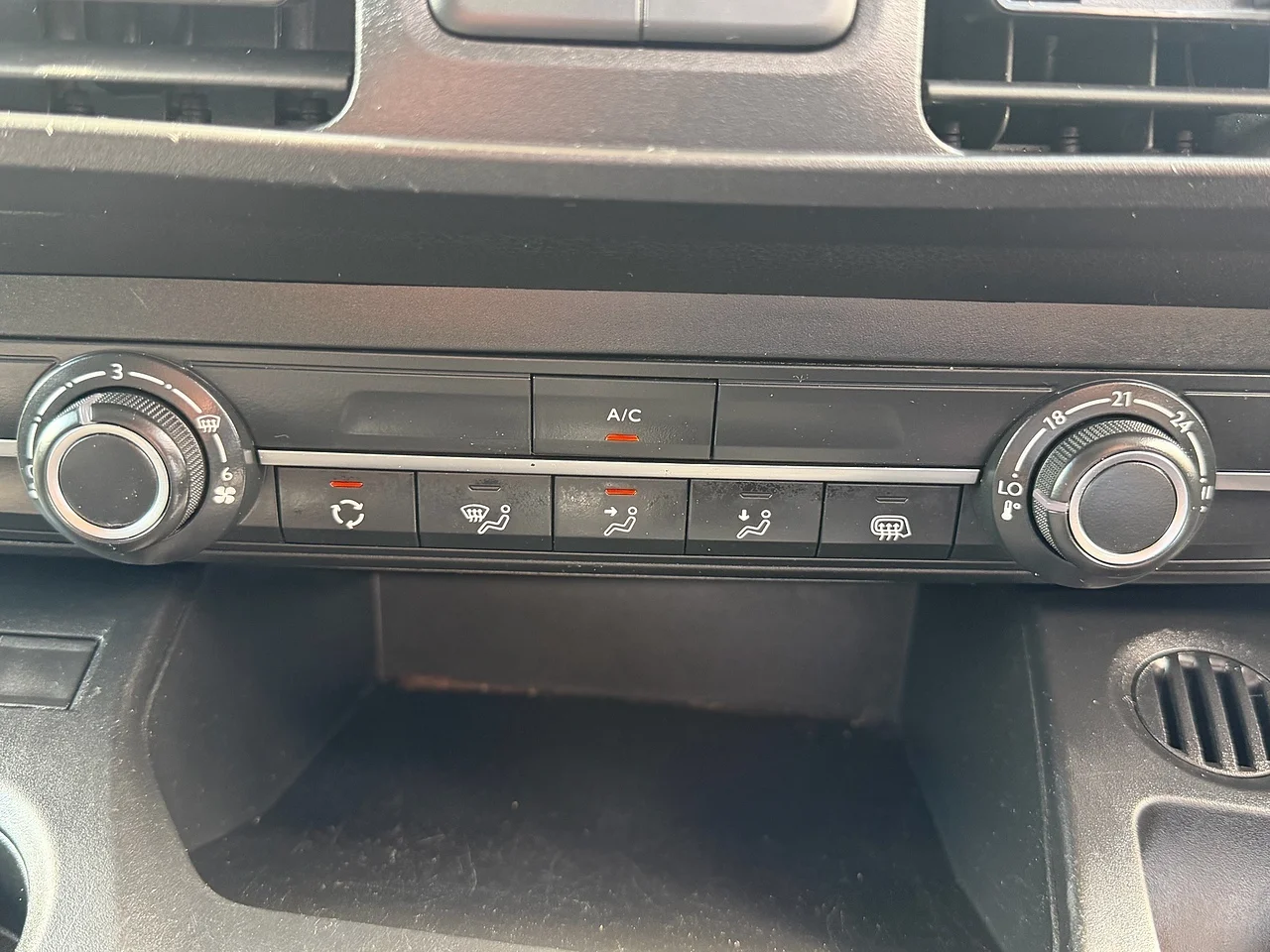 2023 Citroen Berlingo BlueHDi 950 Enterprise Edition XL - Thumbnail 11