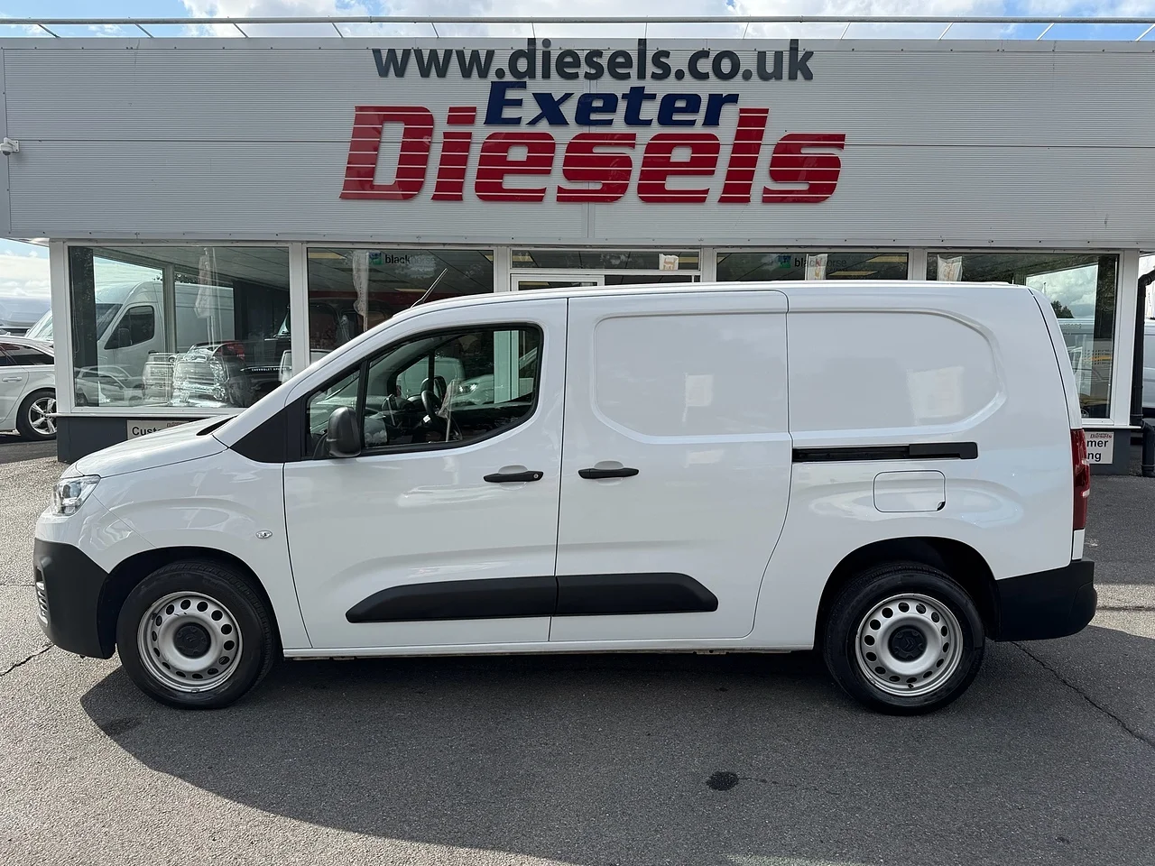 2023 Citroen Berlingo BlueHDi 950 Enterprise Edition XL - Thumbnail 14