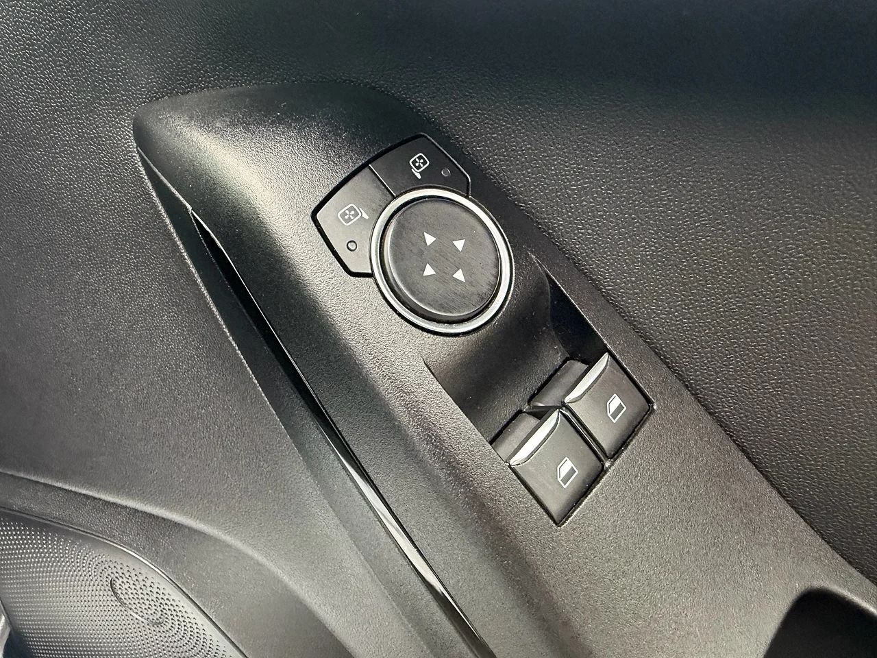2019 Ford Fiesta Van 1.5 TDCi - Thumbnail 14