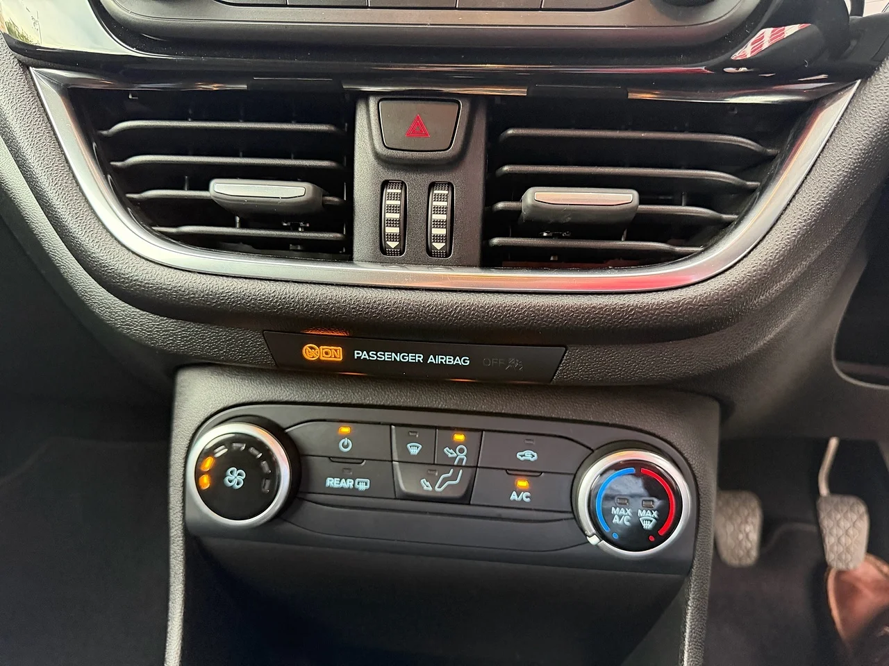 2019 Ford Fiesta Van 1.5 TDCi - Thumbnail 8