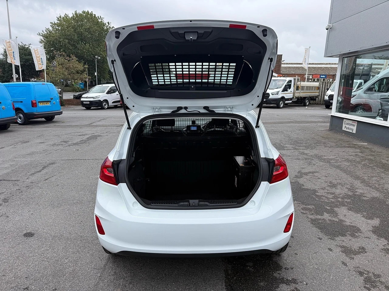 2019 Ford Fiesta Van 1.5 TDCi - Thumbnail 17