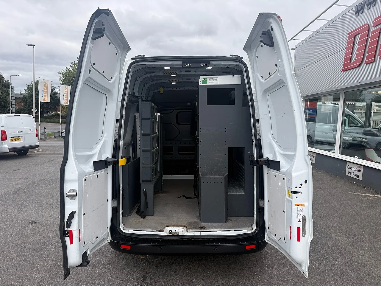 2020 Ford Transit Custom 300 EcoBlue Leader - Thumbnail 13
