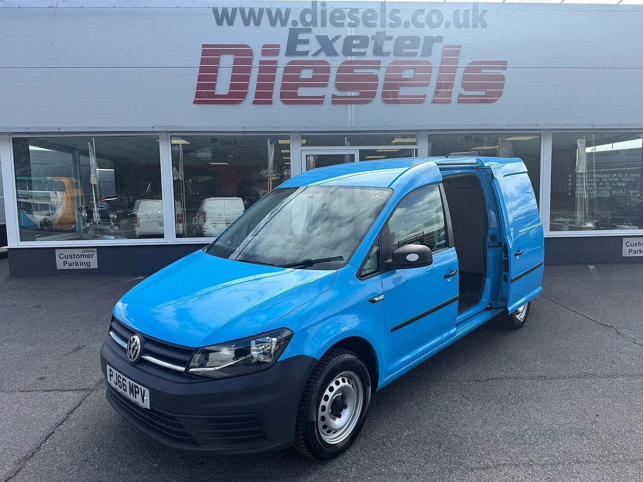 2016 Volkswagen Caddy Maxi TDI C20 BlueMotion Tech Startline with Air Con - Thumbnail 2