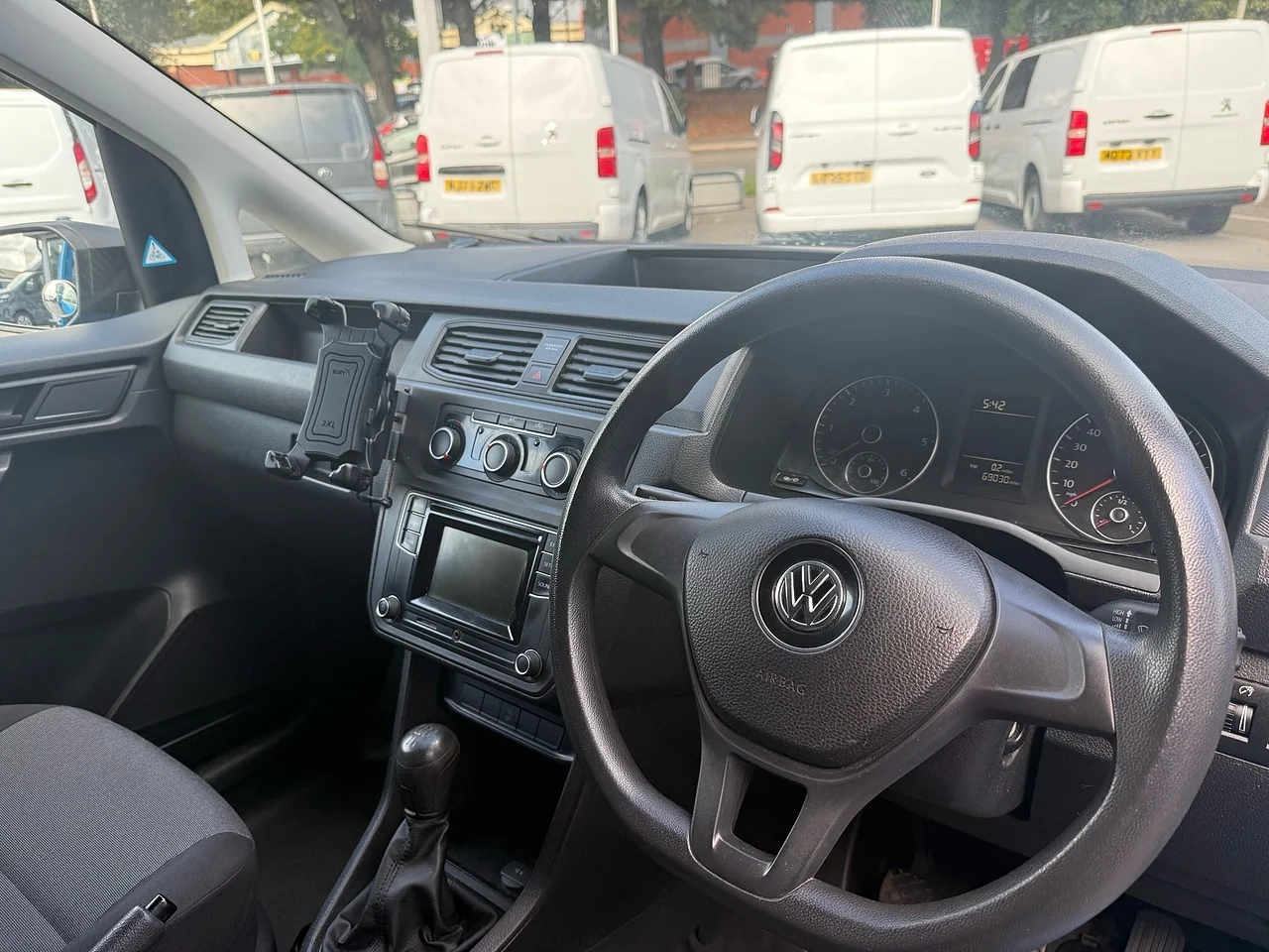 2016 Volkswagen Caddy Maxi TDI C20 BlueMotion Tech Startline with Air Con - Thumbnail 6